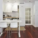 Idiakez - Basque Daire San Sebastián