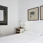 Idiakez - Basque Daire *